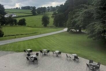 Hotel The Villa Levens