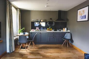 アパートホテル Mono Suites Old Town