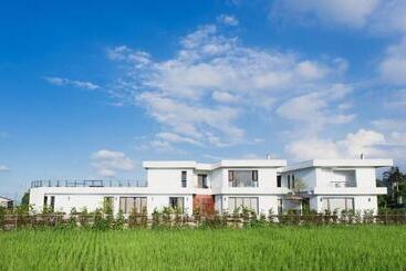 민박 Lei Garden Inn