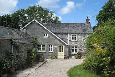 Bed and Breakfast Little Pengelly Farm