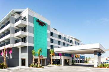 هتل Hampton Inn Dunedin