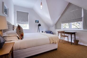 房子  Rozendal Farm Cottage