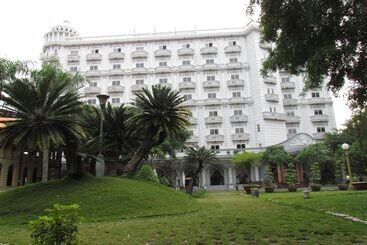 Hotel Saigon Park Resort