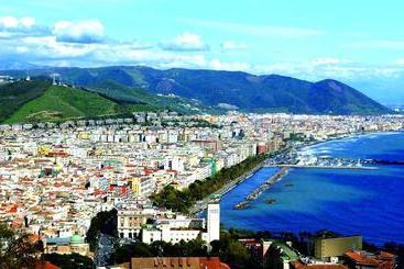 تختخواب و صبحانه Salerno Felix