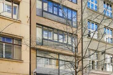 City Leaf Apartments by Adrez Living