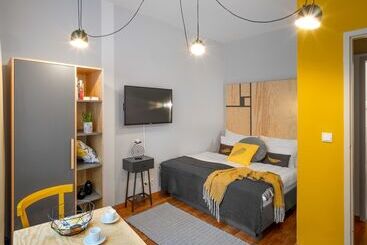 City Leaf Apartments by Adrez Living