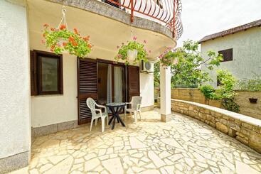 Apartment Guest House Jolanda