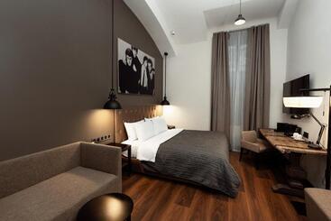 هتل Quentin Prague