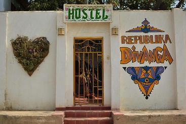 هاستل Republika Divanga