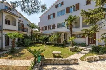 آپارتمان Villa Ladavac B&b