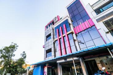 Hotel Shri Sai Residency