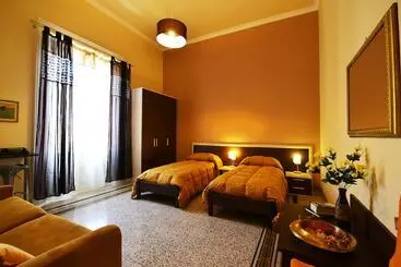 تختخواب و صبحانه 174 Via Roma