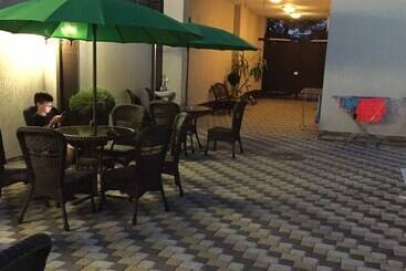 פנסיון Guest House Helena