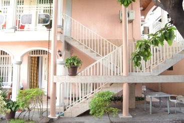 Hotel Finesse Ntumba