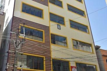 هتل Sri Lakshmi Srinivasa Grand