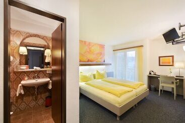 Schlosshotel   Self Check In