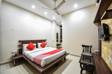 Hotelli Lords By Oyo Rooms
