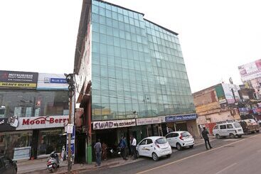 هتل Shiva International By Oyo Rooms