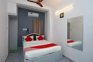 ホテル Upasana Guest House By Oyo Rooms