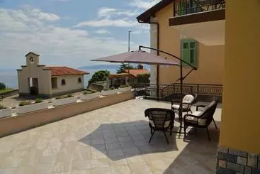 آپارتمان‌های توریست‌ها Villa Celzia