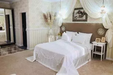 ホテル Grand Leonardo