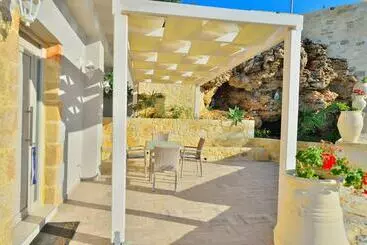 Hôtel Koukis House