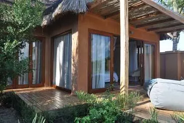 هتل Eclectic Beach Retreat