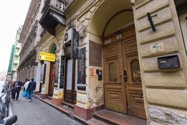 Apartman Shine On Me Crazy Diamond