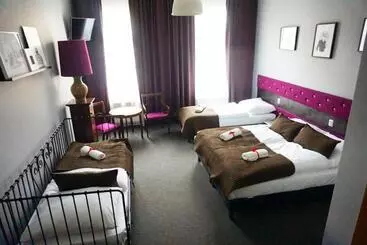 هتل آپارتمان Expolis Residence   City Center Mtp Targi   24h #betterthanyourex