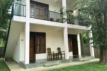 Hotelli Kings Lodge Habarana