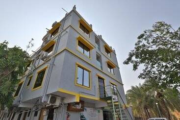 Hotel Silver By Oyo Rooms