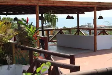 ツーリストアパートメント The Heights, Villa #2   Montañita