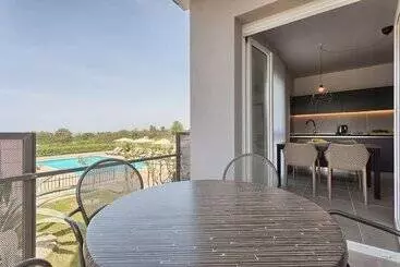 ツーリストアパートメント Astinian Apartments Jadranka