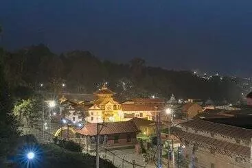 هتل Kailash Kuti Inn