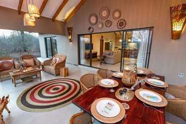 Szálloda Rooibos Bush Lodge