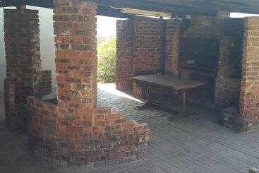 ペンション The Anchor Guesthouse