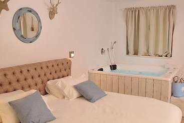 Turistihuoneistot Chill Out Exclusive Suites