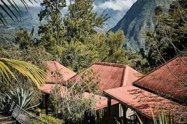 هتل Les Jardins Dheva