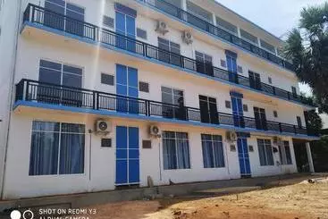 Hotel Esha Beach Resort