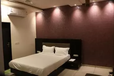 ホテル Madhuban