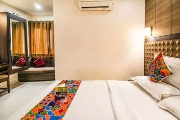 Fabhotel Kiran Inn Tukoganj