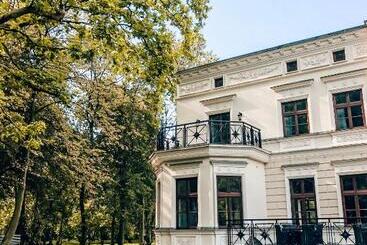 호텔 Pałac Wierzbiczany