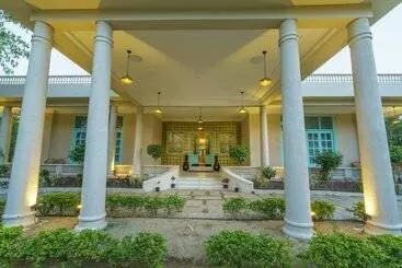 Hotel Vacation Inn Dewan Palace