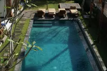 Pensió Seno Guesthouse & Cafe