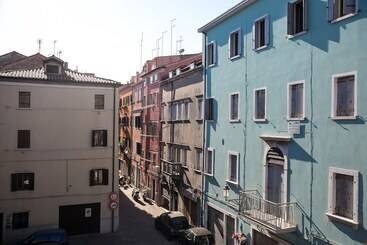 مبيت وإفطار Casa Sansera