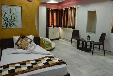 Hotel Shri Ram Residency