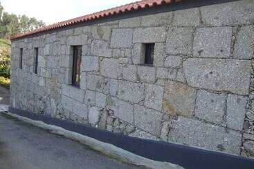 کلبه Casa De Riba Dão Arcos De Valdevez