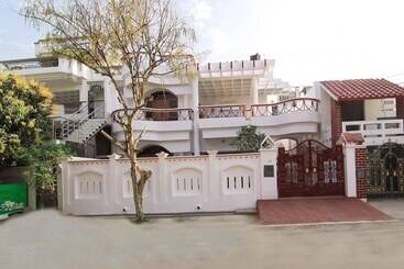 Hôtel D Moon Star By Oyo Rooms