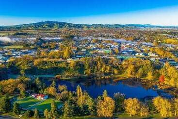 ホテル Cambridge Top 10 Holiday Park