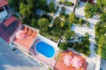 Majatalo Guest House Villa Nina